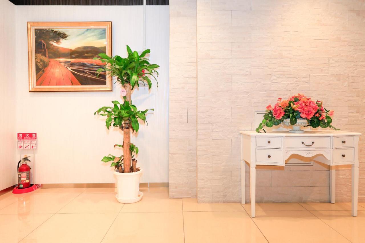 Hotel Oyo Plaza In Namba Minami Osaka